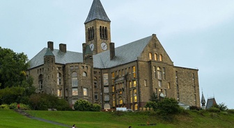 Cornell'de 7 erkek öğrencinin tecavüz iddiasına New York Valisi özel savcı atadı
