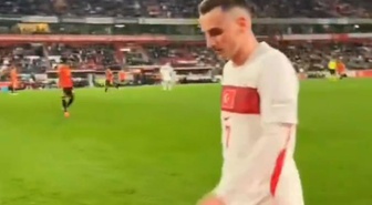 Türk taraftar Kerem Aktürkoğlu'na patladı: Lan seni...