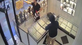 Hırsız kuyumcuyu kandırdı sandı! Asıl sürprizi kaçınca yaşadı