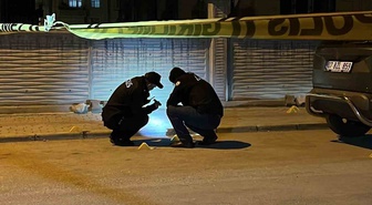 Konya'da boşanma aşamasındaki eşini kızının gözü önünde 4 kurşunla vurdu! Kadının hayati tehlikesi var