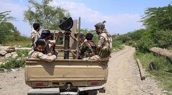 Yemen'de topyekün savaş! Hükümet Husilere karşı operasyon başlattı, Husiler Aramco tesislerini vurduğunu açıkladı
