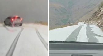 Malatya'da dolu yağışı yolları beyaza bürüdü