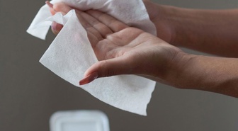 Birleşik Krallık'ta plastik içeren ıslak mendiller yasaklanıyor