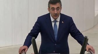Cumhurbaşkanı Yardımcısı Cevdet Yılmaz, fon soruşturmasıyla ilgili Meclis'i bilgilendiriyor: Finans piyasasında risk yok