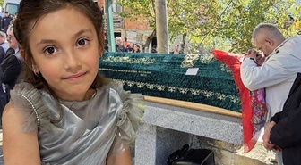 Okuldaki saldırının ardından acı veda! Eslem Sare son yolculuğuna uğurlandı