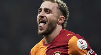 Galatasaray, 10 kişi kaldığı maçta son anlarda attığı gollerle güldü