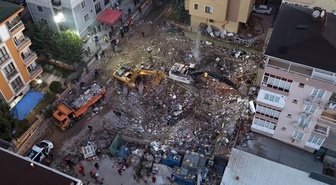 İstanbul'da çöken bina enkazındaki son kişi de çıkarıldı! Ölü sayısı 5'e yükseldi