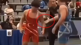 İsrailli rakibinin elini havada bıraktı! 35 saniyede mindere gömdü