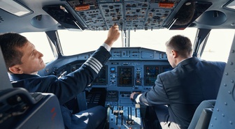 Dev havayolu şirketinde kriz! Talimat geldi, pilotlara yasak kondu