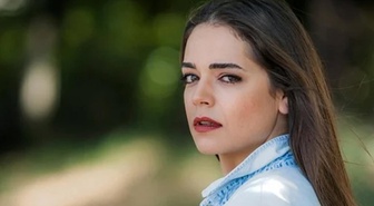 İlk kez anne olacak İpek Karapınar doğum için gün sayıyor