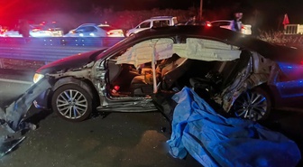 Bingöl'de otomobil bariyere çarptı: 2 ölü, 2 yaralı
