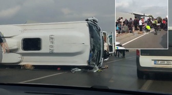 Antalya-Isparta yolunda yolcu otobüsü devrildi: 5 yaralı