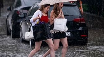 Meteoroloji’den 3 ile turuncu, İstanbul dahil 15 ile sarı kodlu uyarı! Fırtına ve sağanak geliyor