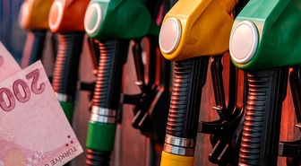 Benzine 4 TL indirim beklentisi! Sektör kaynakları tarih verdi, bu gece indirim yok