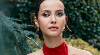 İrem Helvacıoğlu’nun kızı Sora 1 yaşında! 90’lar temalı doğum günü partisi yapıldı