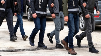 Kripto dolandırıcılığından aranan şüphelinin 3 koruması İstanbul'da gözaltına alındı