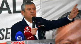 Özgür Özel'den yeni transfer iddiaları için zehir zemberek sözler: Yeni ihanetlerle yüzleşebiliriz