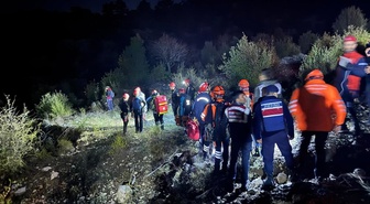 Isparta'da kanyonda mahsur kalan 14 İHH gönüllüsünden biri öldü! 13 kişi için zamanla yarış