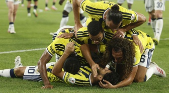 Fenerbahçe'de Mert Müldür sevinci