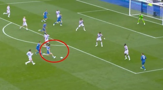 Ne şakaları var ne de acımaları! Gelene geçene gol yağdırıyorlar