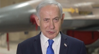 Netanyahu'dan tedirgin eden çıkış! Mesajı savaş uçaklarının önünde verdi