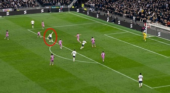Transfere 366 milyon Euro harcayan Tottenham, ilk galibiyetini 7. haftada aldı