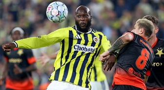 Fenerbahçe 2 farklı öne geçtiği maçta 90. dakikada yıkıldı