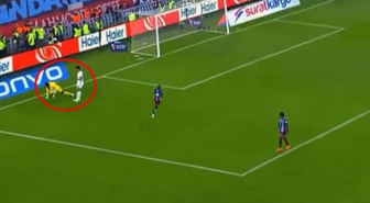 Ne yaptın Onana! Kurtarışlarını bile gölgede bırakan hareket