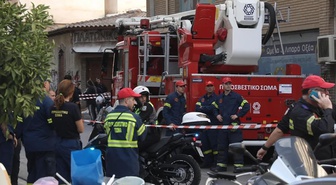 Atina'da poşetteki patlayıcı düzenek infilak etti: 2'si polis 4 kişi yaralandı