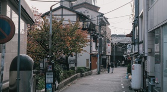 Japonya'da şaşırtan uygulama! Dükkanları ve evleri bedavaya veriyorlar