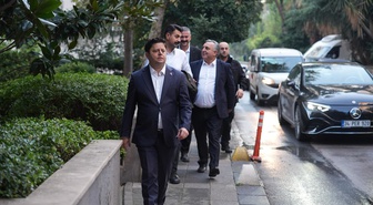 CHP'nin ihraç ettiği Kadıköy Belediye Başkanı Mesut Kösedağı YENİ Parti'ye katıldı