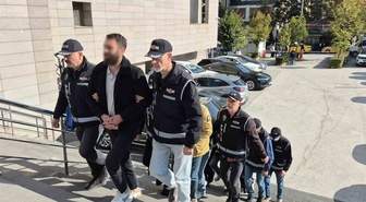 Eskişehir'de araç satışı kılıfıyla tefecilik! 60 milyon liralık alacak çıktı, 2 tutuklama