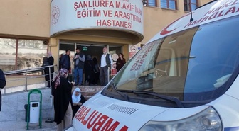 Velinin okula getirdiği yaprak sarması 12 öğrenciyi hastanelik etti