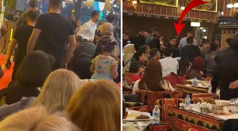 Sahnede rahatsızlanan Hakkı Bulut hastaneye kaldırıldı