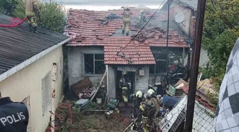 Maltepe'de gecekondu yangını! 12 yaşındaki İbrahim kurtarılamadı, anne ve babası yaralı