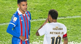 Ne yaptın Neymar! Tek bir hareketi kırmızı kart görmesine yetti