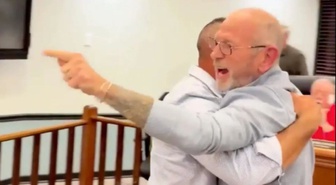 Belediye başkanı kendisini eleştiren vatandaşa saldırdı: “Seni geberteceğim!”