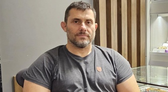 Sahte altını dünya şampiyonu güreşçinin kuyumcu dükkanında bozdurdular! Sapanca'da 2 şüpheli onun ihbarıyla yakalandı