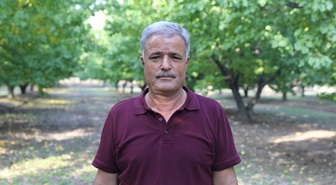 Emekli oldu, hayatı değişti! 100 ağaçla başladı, şimdi 60 ton üretiyor