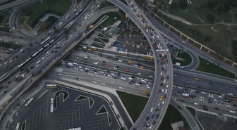 2 maç İstanbul’da trafiği kilitledi! Yoğunluk yüzde 72’ye ulaştı