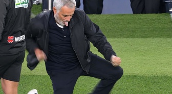 Mourinho'dan Barcelona taraftarını çıldırtan hareket