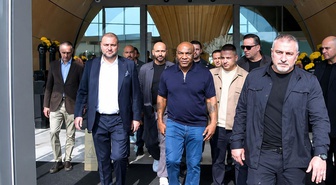 Mike Tyson İstanbul'a geldi! Derbi sorusuna bomba yanıt