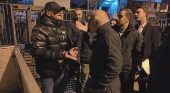 Kadıköy'de çatlak oluşan 3 binada tahliye gerginliği! Sakinler: Tebligat yok, kanser hastamız var