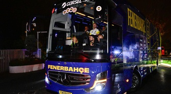 Fenerbahçe otobüsü tesislere döndü! Görenler şaşırdı