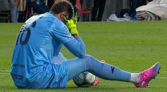 Kendisini yere bırakan Fernando Muslera sevenlerini korkuttu