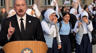 Okullarda başörtüsünü yasaklayan Aliyev'den eleştirilere yanıt