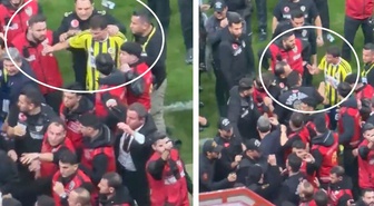 Mert Hakan Yandaş, saha içinde görev yapan polisi önce itti, sonra tartıştı