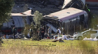 İspanya'da iki hızlı tren çarpıştı: 46 ölü, 179 yaralı