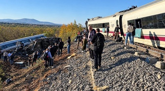 İspanya'daki tren kazasında can kaybı 68'e yükseldi
