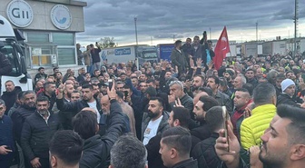 Tır şoförleri Schengen vizesine karşı kontak kapattı! Edirne'de Avrupa geçişleri 24 saattir durdu
